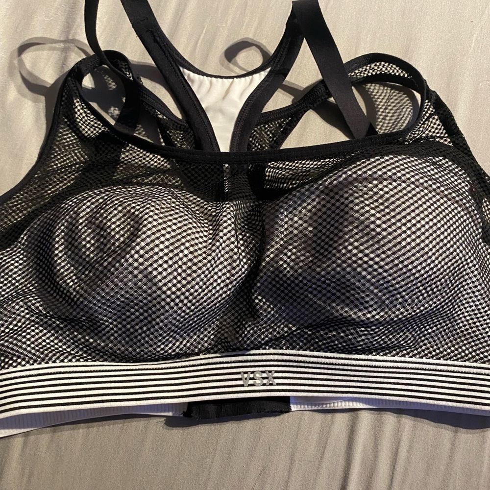 NWOT VS sports bra